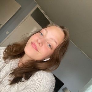 Meet your Posher, Femke